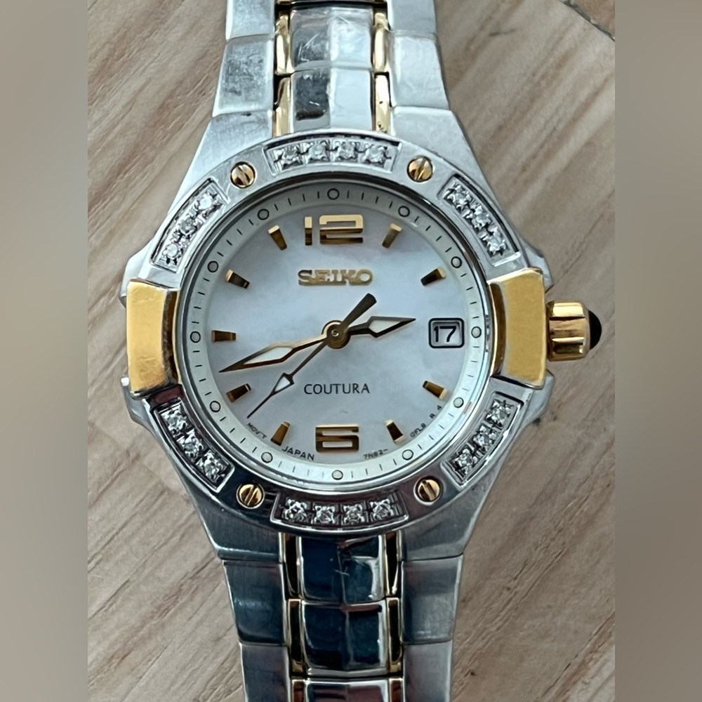 Seiko Coutura Diamonds Ladies Watch Two-Tone Bracelet Case Pearl Dial Date